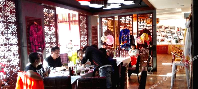 碌曲郎木寺德吉旺木客家图片