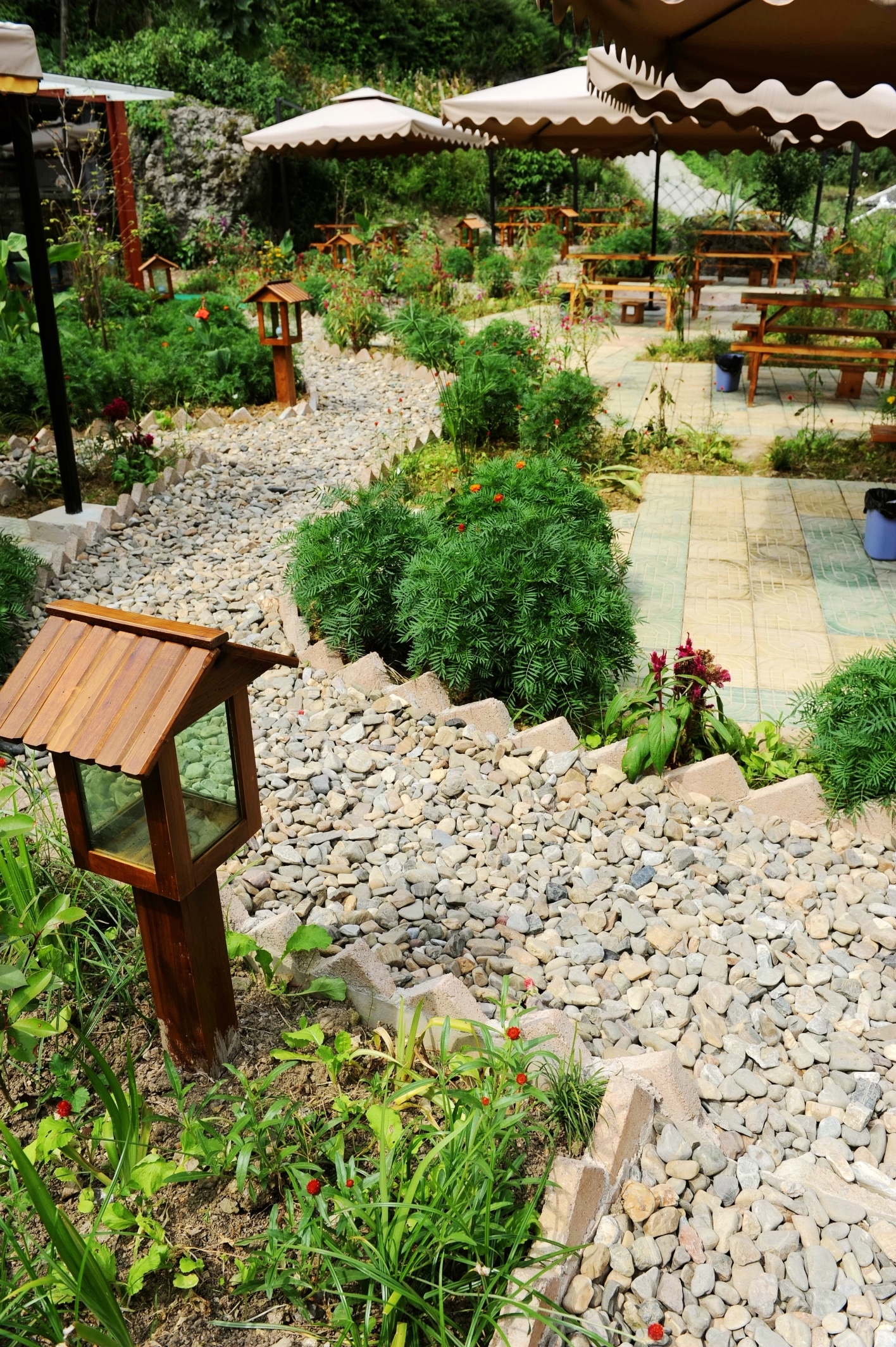 Yuqingfang Hongdu Hostel Over view