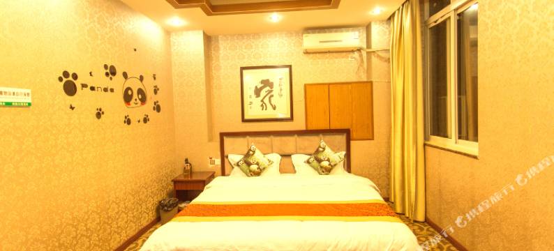 都江堰嘉鑫熊猫主题酒店图片