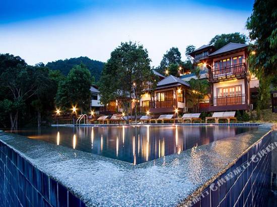 蘭達班布特裏別墅酒店
