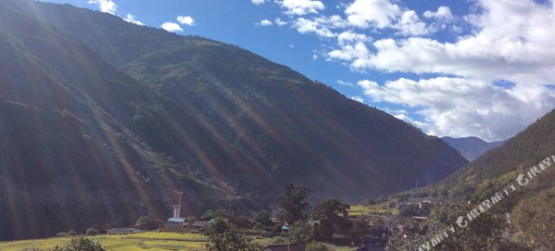 德钦迁喜酒楼图片