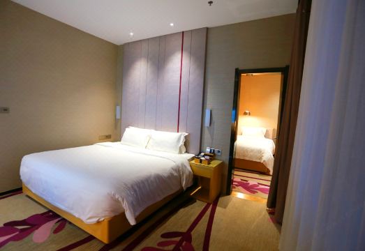 Lavande Hotel (Zhuanghe Xiangyang Road) Hotel Overview