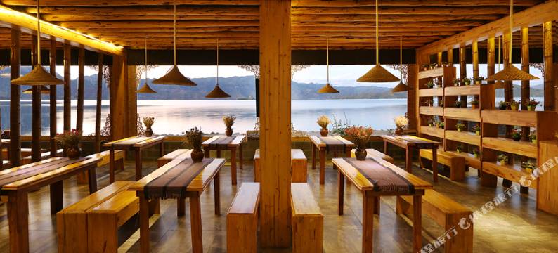 泸沽湖糊涂岁月客栈图片