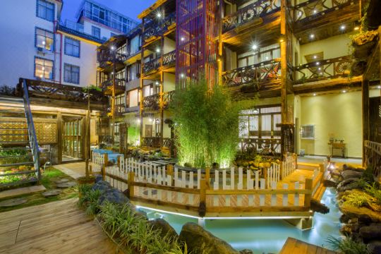 老故事客栈丽江恋空阁