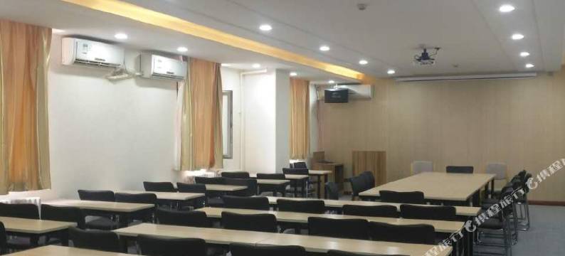 驿家365连锁酒店 VS电竞酒店(邢台好南关清风楼店)图片