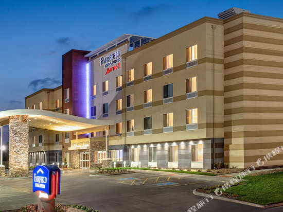 沃斯堡南-伯利森万枫套房酒店