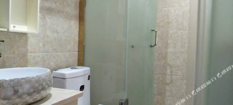 龚滩古镇观景楼图片