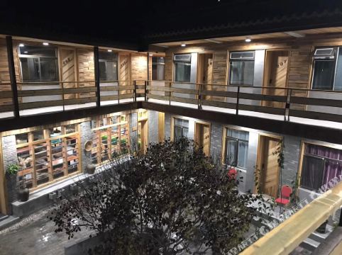 漫山庭民宿(黑龙潭店)详情-pc酒店预订-中国南方航空官网