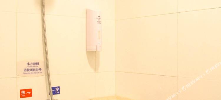 悦莱酒店(青岛黄岛金沙滩长江购物广场店)图片