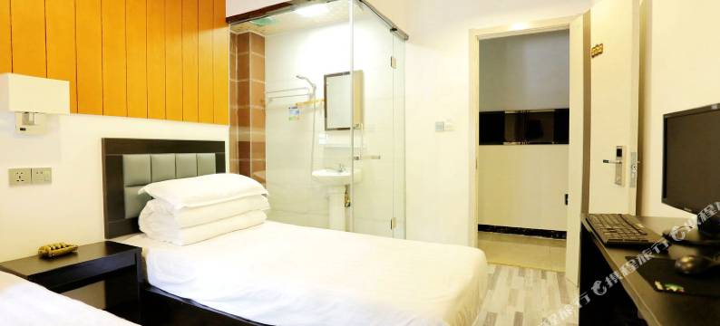 栖七宾馆(南京火车站岗子村地铁站店)图片