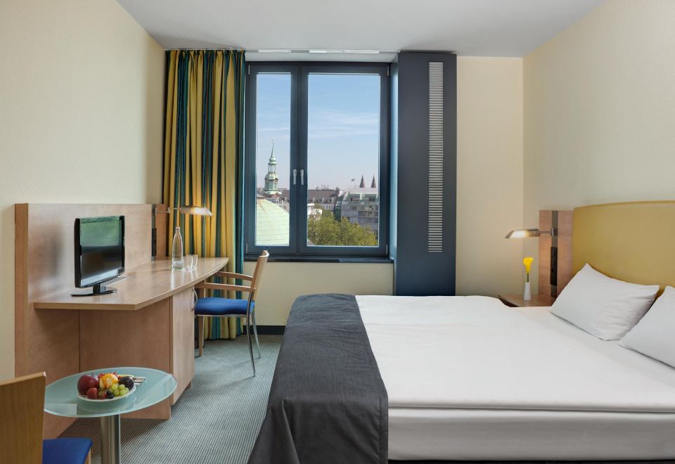 IntercityHotel Hamburg Hauptbahnhof Hotel Overview