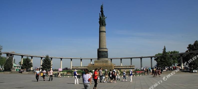 潮漫酒店(哈尔滨中央大街步行街公路大桥地铁站店)图片
