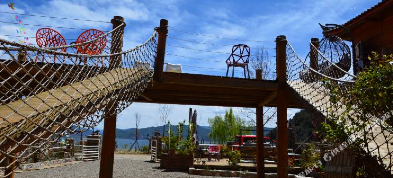 泸沽湖云湖山庄图片