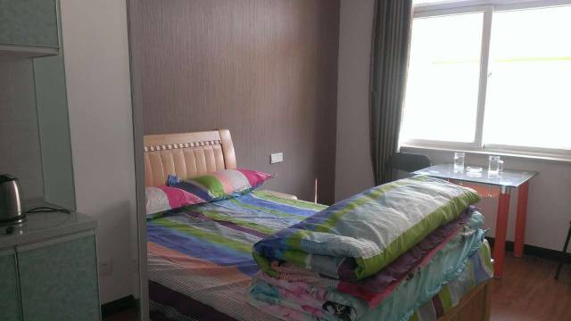 苹果水晶公寓(南京公园路店)