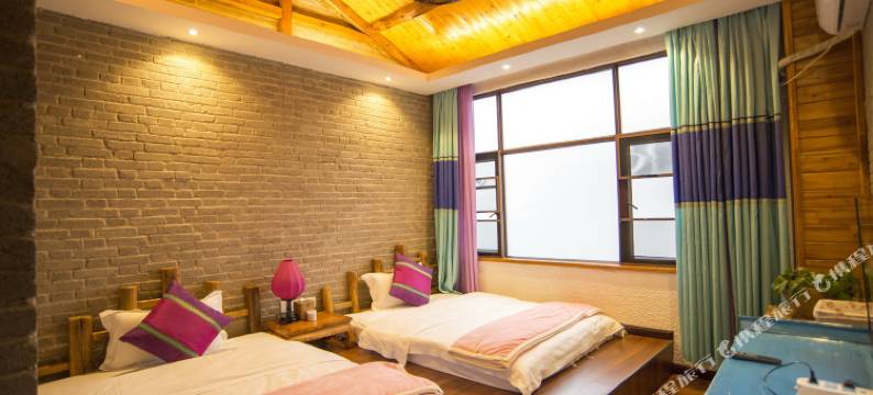 罗平花语堂人文客栈(花海旅游小镇店)图片
