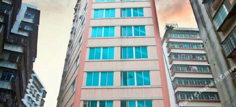 云霞酒店(湛江附属医院国贸大厦店)图片