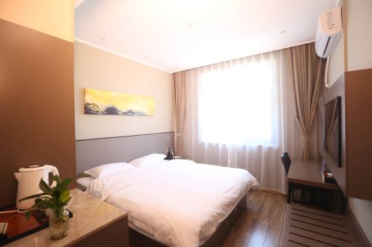 华驿精选酒店(北京良乡南关地铁站店)