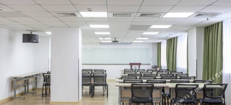 莫泰酒店(武汉发展大道竹叶山地铁站店)图片