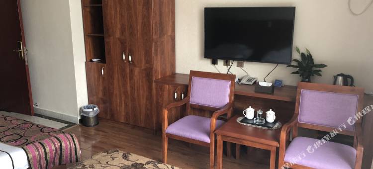 大理何田酒店图片