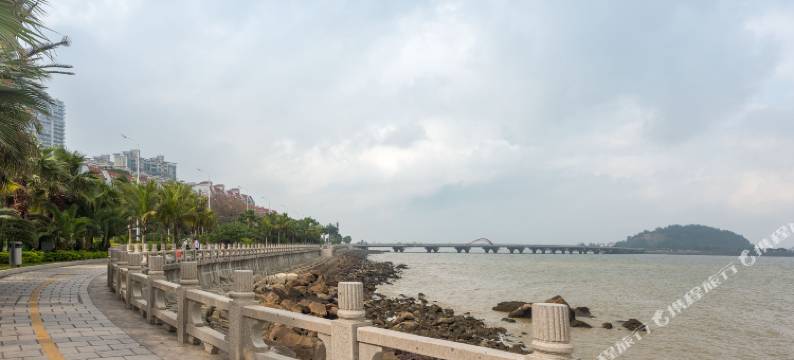 莱茵半岛酒店式公寓(珠海九洲港码头店)图片