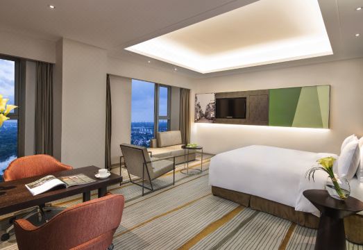 Radisson Blu Shanghai Pudong JinqiaoHotel Overview