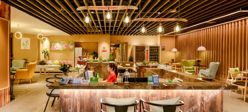 何夜青旅酒店(重庆解放碑步行街店)图片