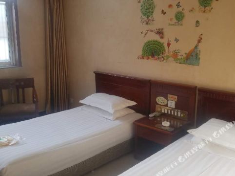 忻州至尊宾馆    分(暂无点评) 88起距离574米立即预订