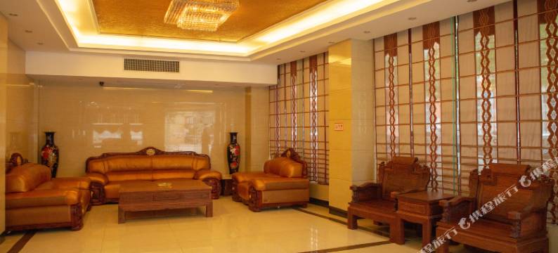 化州宏华龙酒店图片