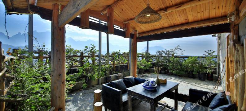 梦回湘西主题客栈(张家界天门山店)图片