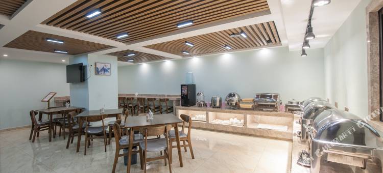 艺龙瑞云酒店(蚌埠嘉年华店)图片