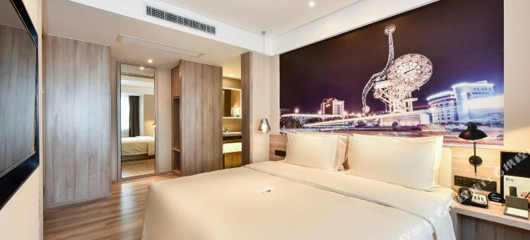 天津滨海第一大街亚朵酒店图片