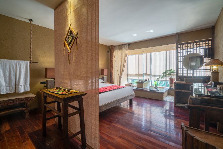 YiJiaYuanZiHotel Overview