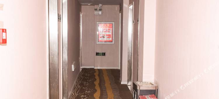 柏立假日酒店图片