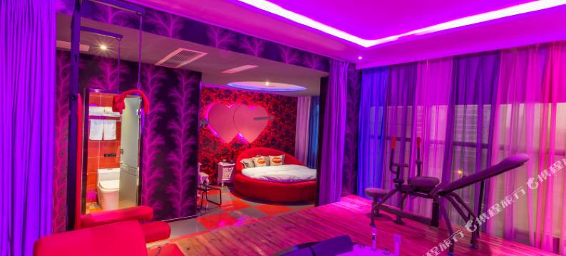 张家港迷白艺术酒店(大成广场店)图片