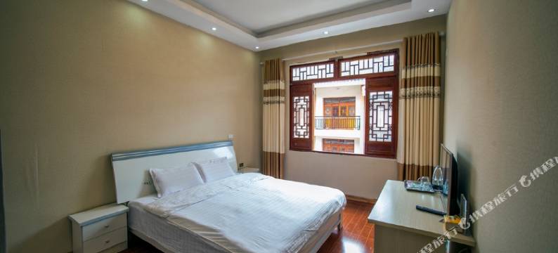 百里杜鹃余佳民宿图片