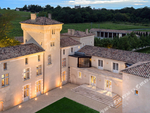 拉利克拉佛利沛瑞格城堡餐厅酒店