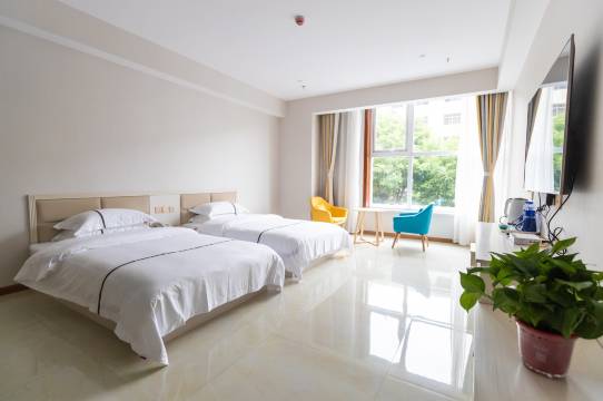 延安爱客精选酒店(百米大道店)