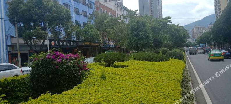 大理集盛智能酒店(高铁站店)图片