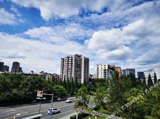 Chengdu Hostels Tripcom - 