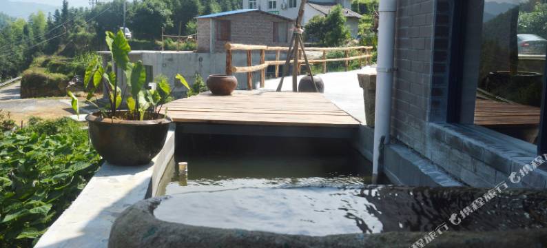 资兴东江村舍图片