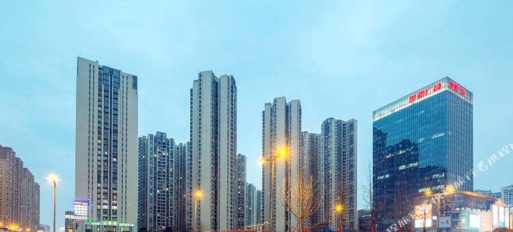 如家派柏·云酒店(成都新会展环球中心大源地铁站店)图片