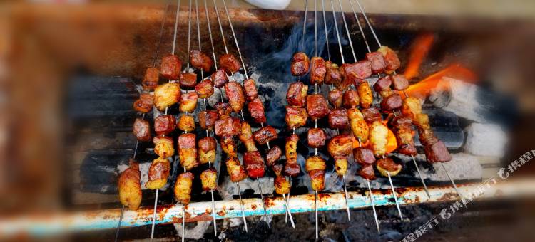 乌兰無舍(茶卡店)图片