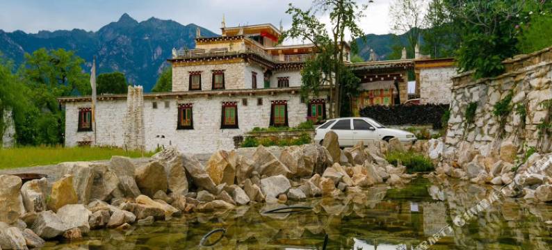 丹巴·德孜青麦villa(中路藏寨店)图片