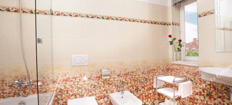 绿花园酒店(Green Garden Hotel)图片