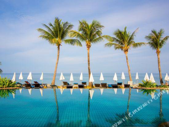 蘭塔卡蘇里那海灘度假酒店