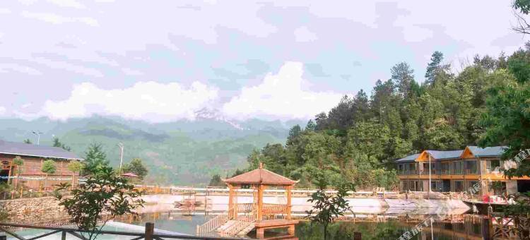 齐家山居民宿(麻城龟峰山景区店)图片