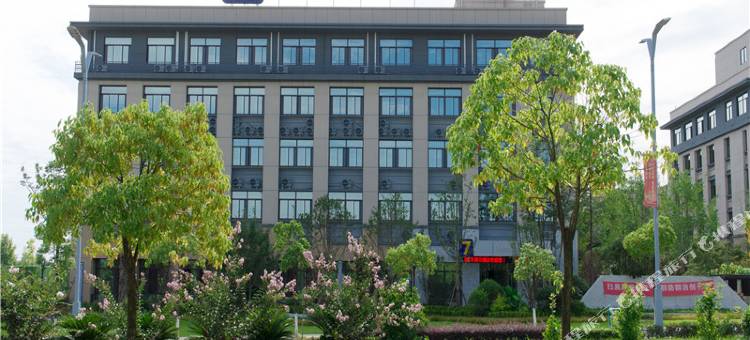 7天优品Premium酒店(绵阳东湖公园店)图片