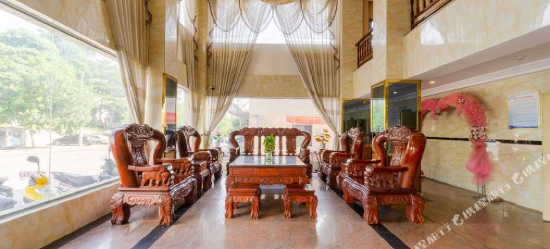 兴业大厦(吴川市第一中学店)图片