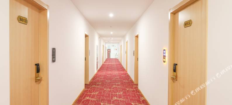 泰州逸君假日酒店(苏北商业广场店)图片