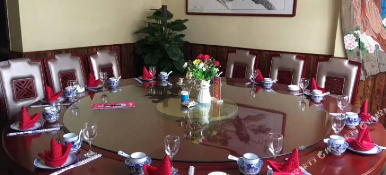 西曼酒店(高安鹏泰百货店)图片